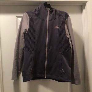 Women’s North Face jacket EUC